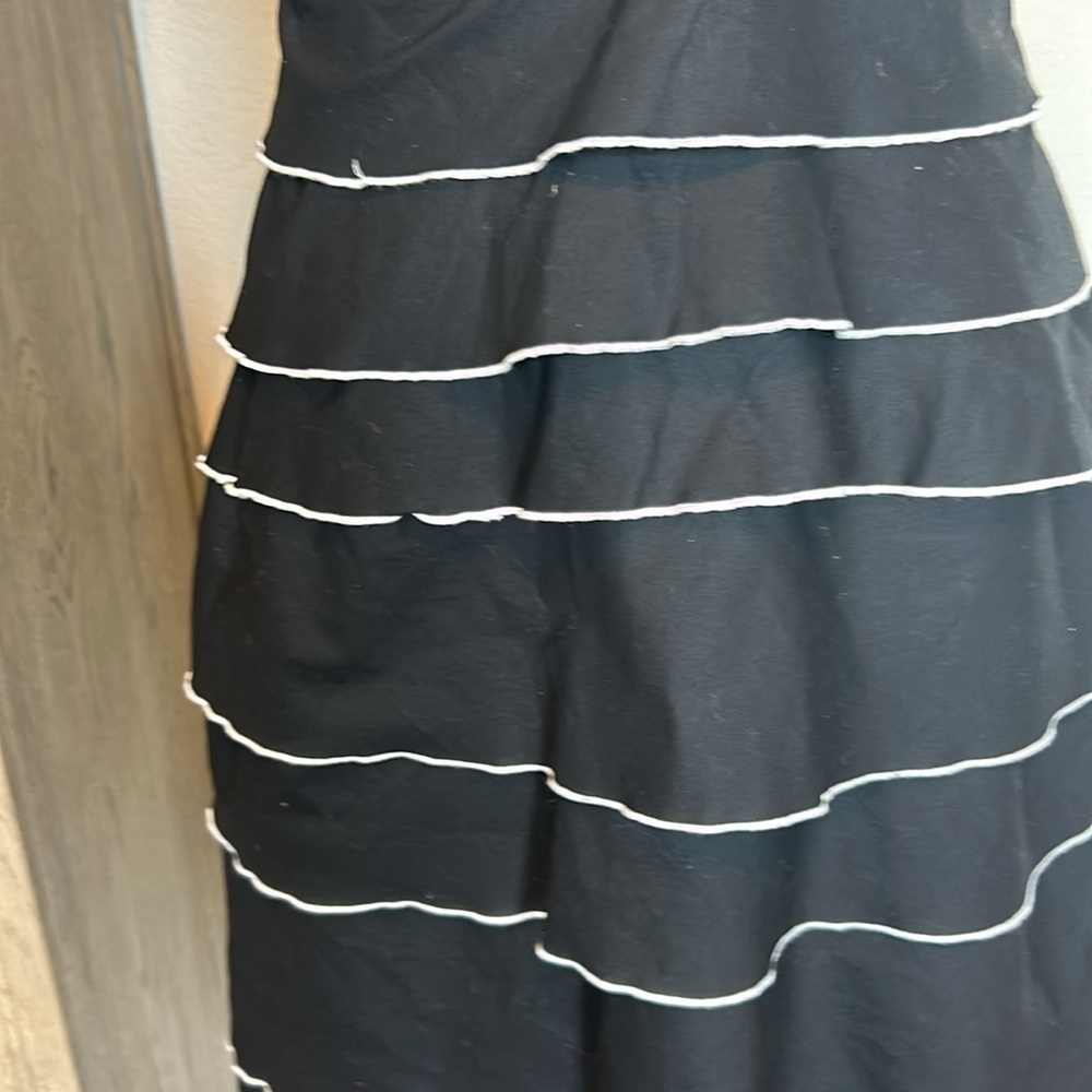 Citrine: Tiered Black and White Spaghetti Strap A Line Dress, Size 8 - Picture 6 of 15